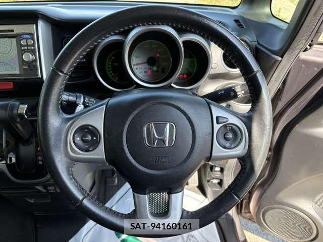 Honda N BOX 2013-08 8796835-12