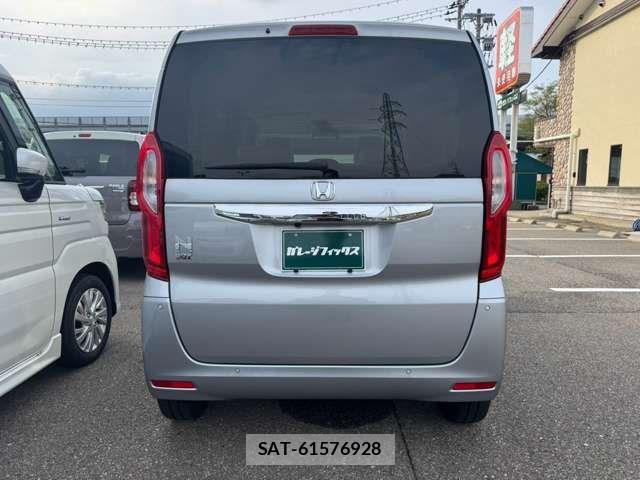 Honda N BOX 2022-03 8796812-10