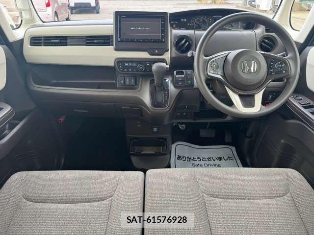 Honda N BOX 2022-03 8796812-13