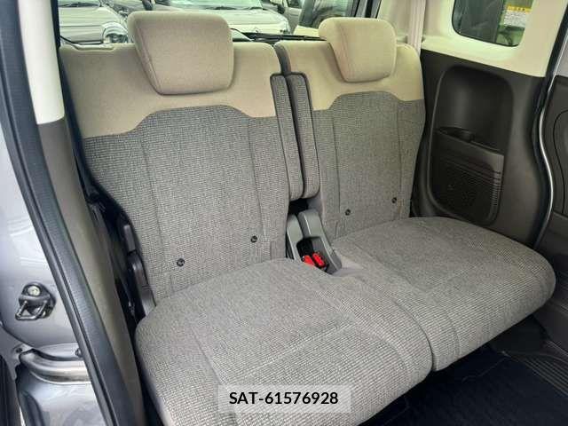 Honda N BOX 2022-03 8796812-15