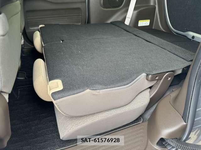Honda N BOX 2022-03 8796812-18