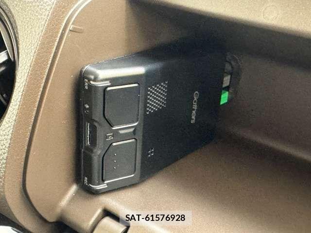 Honda N BOX 2022-03 8796812-2