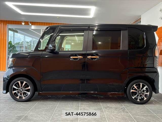 Honda N BOX 2017-10 8796830-10