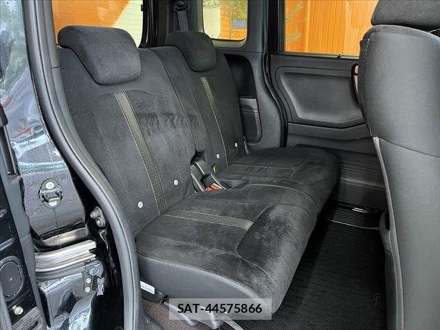 Honda N BOX 2017-10 8796830-17