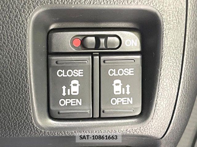 Honda N BOX 2015-09 8796826-2