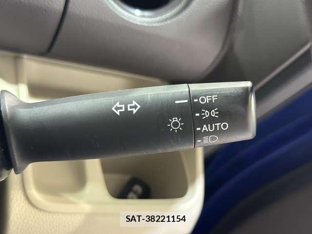 Honda N BOX 2019-11 8796822-11