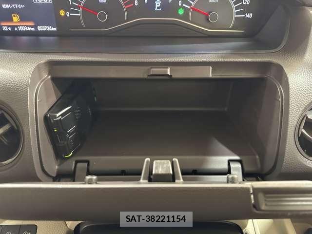 Honda N BOX 2019-11 8796822-29