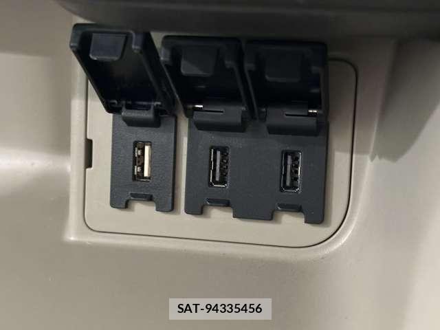 Honda N BOX 2019-07 8796820-26