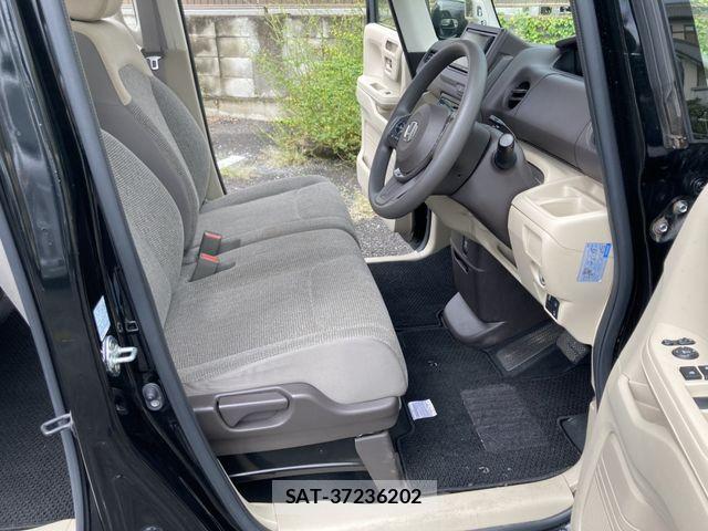 Honda N BOX 2019-08 8796828-14
