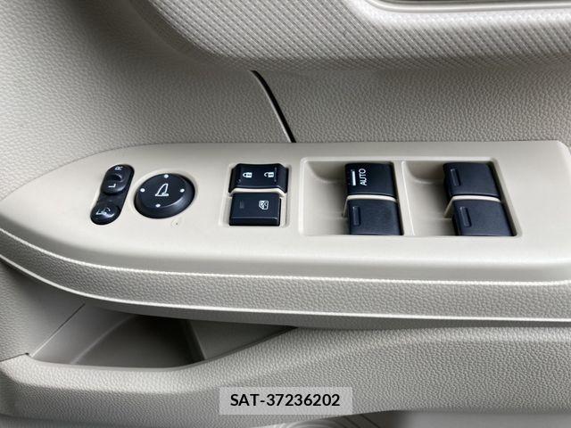 Honda N BOX 2019-08 8796828-24