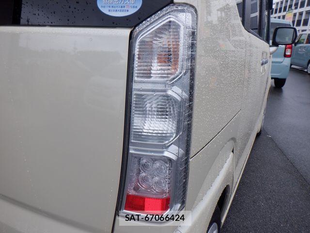Honda N BOX 2016-05 8796825-9