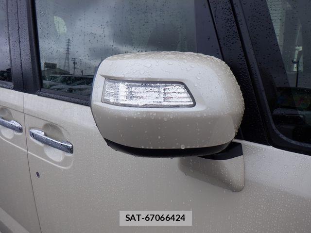 Honda N BOX 2016-05 8796825-10