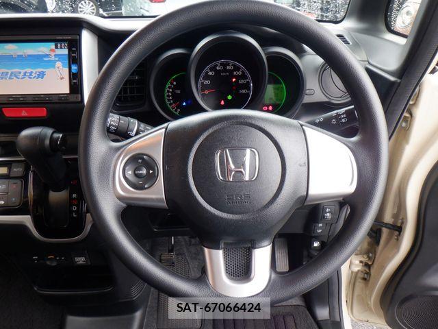 Honda N BOX 2016-05 8796825-13