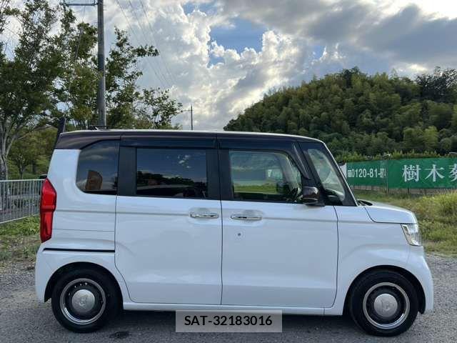 Honda N BOX 2021-04 8796818-3