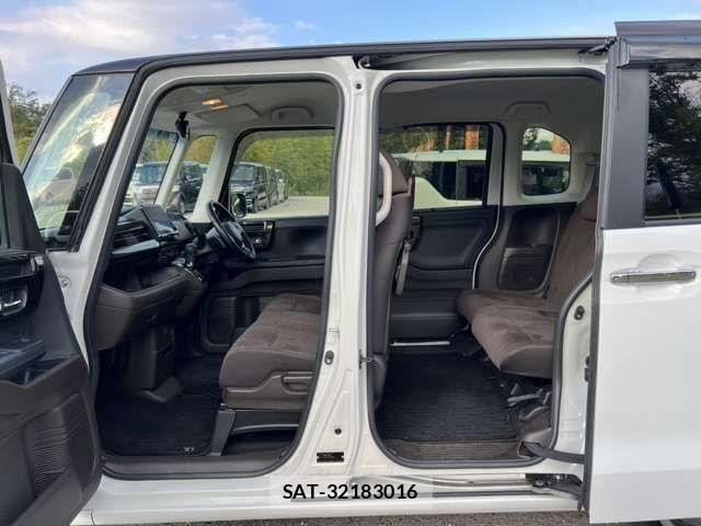 Honda N BOX 2021-04 8796818-6