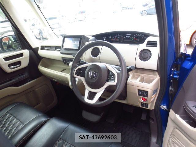 Honda N BOX 2018-08 8796834-1