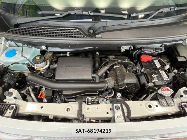 Honda N BOX 2025-11 8796792-17