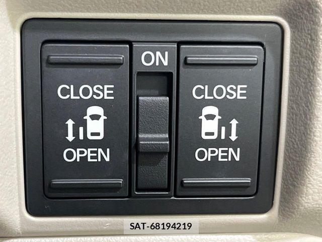 Honda N BOX 2025-11 8796792-4