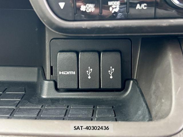 Honda N BOX 2022-06 8796823-10