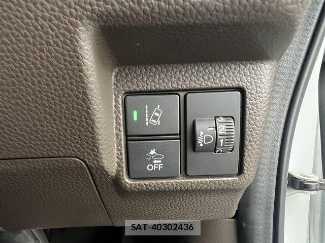 Honda N BOX 2022-06 8796823-18