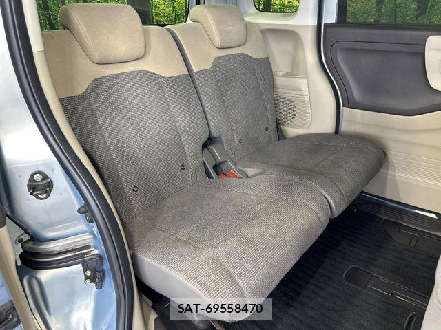 Honda N BOX 2017-08 8796824-10
