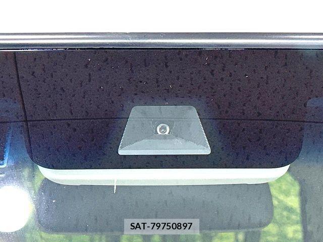 Honda N BOX 2023-01 8796798-1