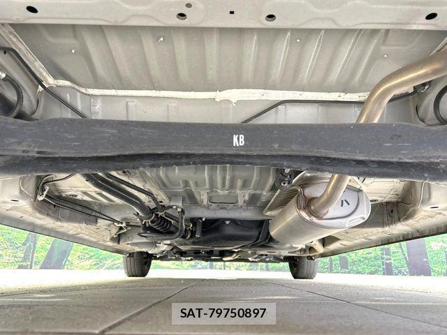 Honda N BOX 2023-01 8796798-19