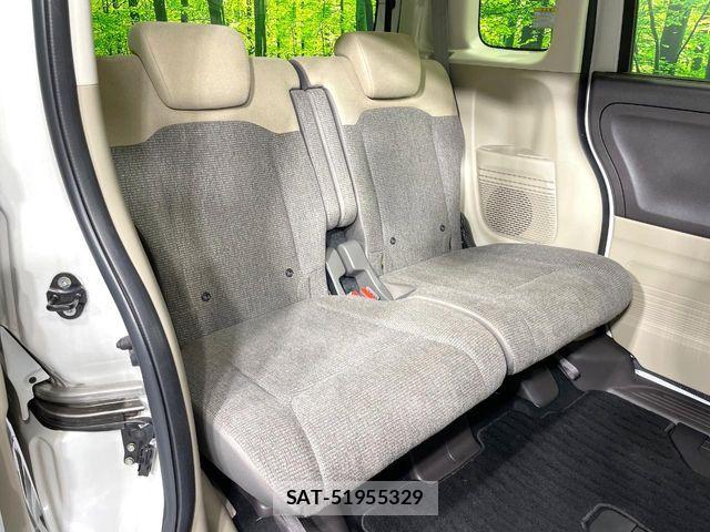 Honda N BOX 2019-03 8796817-10