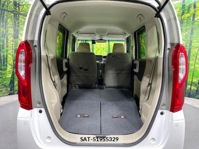 Honda N BOX 2019-03 8796817-11