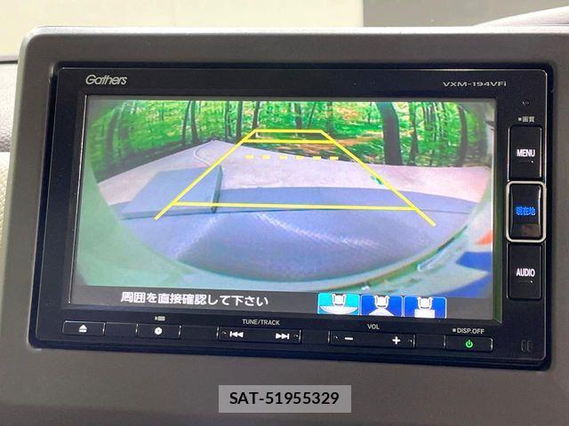 Honda N BOX 2019-03 8796817-3