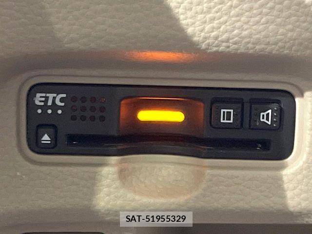 Honda N BOX 2019-03 8796817-7