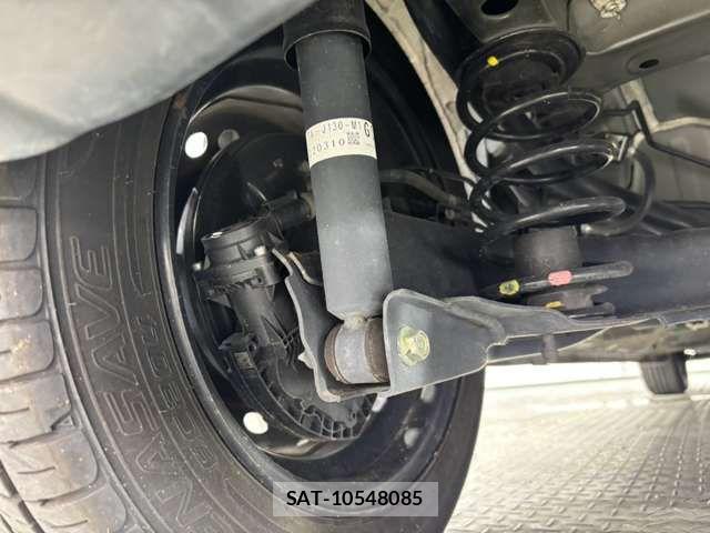 Honda N BOX 2022-06 8796806-12