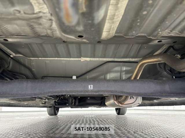 Honda N BOX 2022-06 8796806-13