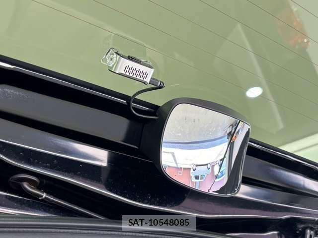 Honda N BOX 2022-06 8796806-17