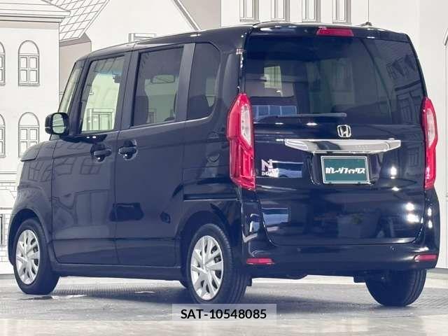 Honda N BOX 2022-06 8796806-5