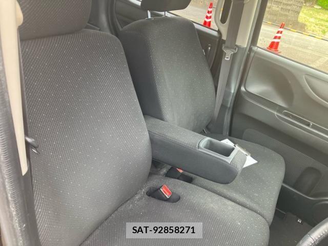 Honda N BOX 2014-03 8796841-10