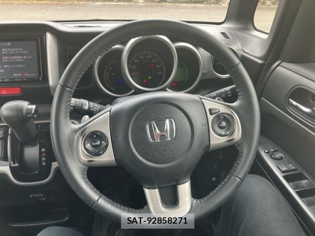 Honda N BOX 2014-03 8796841-13