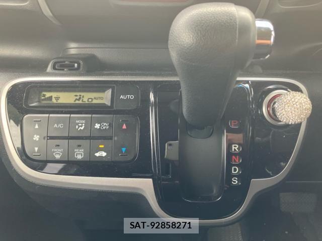 Honda N BOX 2014-03 8796841-16