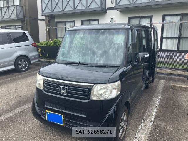 Honda N BOX 2014-03 8796841-1