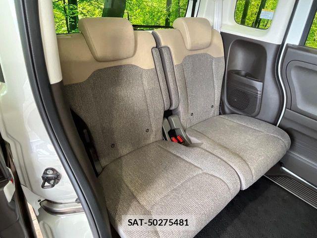 Honda N BOX 2023-08 8796803-8