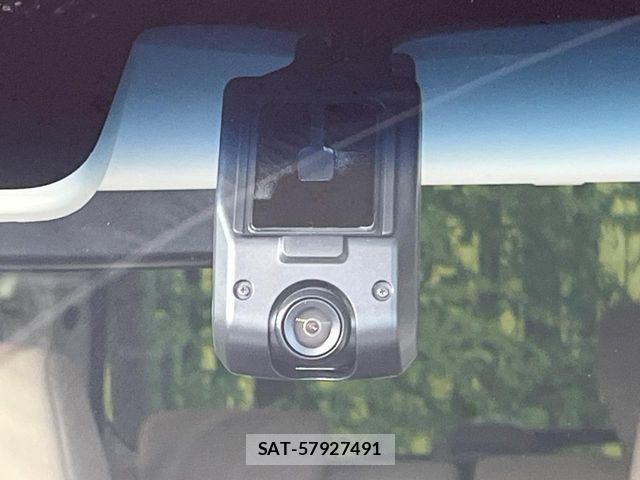 Honda N BOX 2023-02 8796804-2