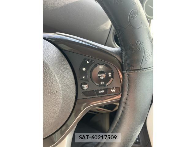Honda N BOX 2017-12 8830643-12