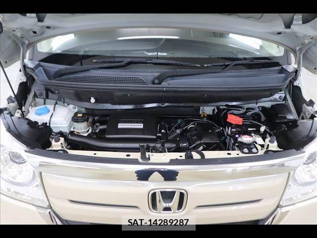 Honda N BOX 2019-01 8830612-24