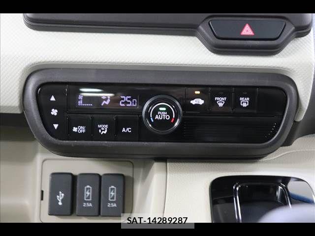 Honda N BOX 2019-01 8830612-6