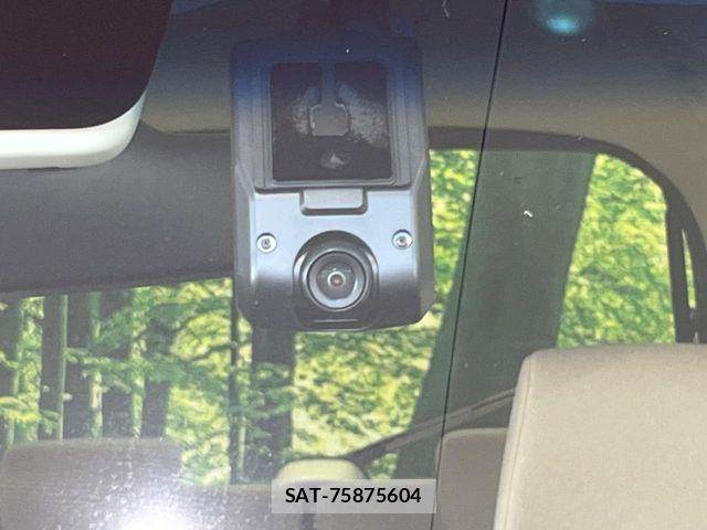 Honda N BOX 2019-05 8830625-6