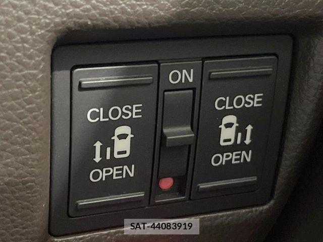 Honda N BOX 2023-09 8830594-5