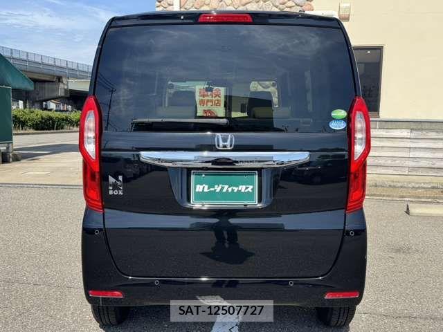 Honda N BOX 2021-01 8830608-10