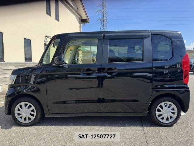 Honda N BOX 2021-01 8830608-12