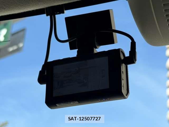 Honda N BOX 2021-01 8830608-1