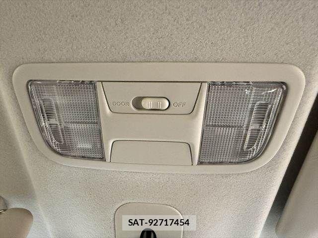 Honda N BOX 2019-09 8830610-6